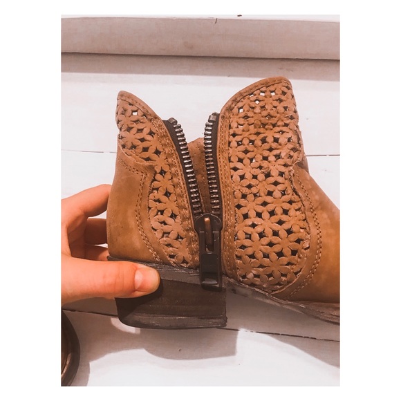 Short cowgirl booties - Picture 2 of 3